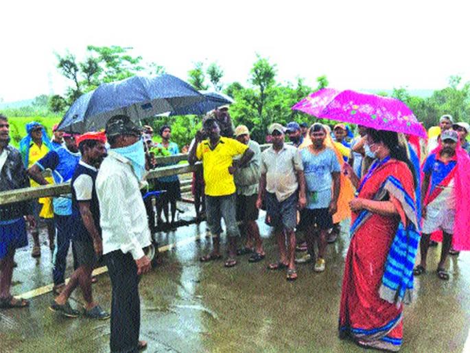 Chandore, Nalephodi power supply smooth; Work was done day and night by MSEDCL | चांदोरे, नळेफोडीचा वीजपुरवठा सुरळीत; महावितरणकडून दिवस-रात्र करण्यात आले काम Chandore, Nalephodi power supply smooth; Work was done day and night by MSEDCL | चांदोरे, नळेफोडीचा वीजपुरवठा सुरळीत; महावितरणकडून दिवस-रात्र करण्यात आले काम