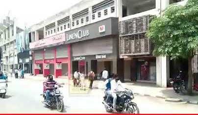 Park Road Showrooms Association Challenges Ownership of Solapur Municipal Corporation | सोलापूर महापालिकेच्या मालकी हक्कालाच सोलापुरातील व्यापाऱ्यांचे आव्हान Park Road Showrooms Association Challenges Ownership of Solapur Municipal Corporation | सोलापूर महापालिकेच्या मालकी हक्कालाच सोलापुरातील व्यापाऱ्यांचे आव्हान