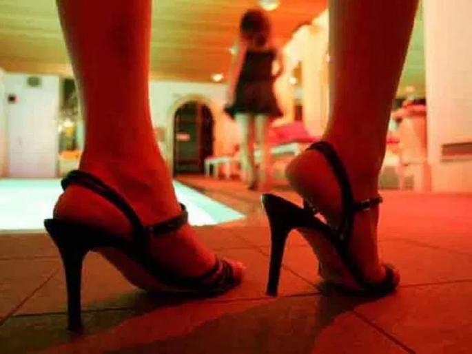 Sex racket busted in Nagpur's Hudkeshwar; Rescue of minor girl, Woman arrested, one accused absconds | हुडकेश्वरमधील सेक्स रॅकेटचा पर्दाफाश; अल्पवयीन मुलीची सुटका Sex racket busted in Nagpur's Hudkeshwar; Rescue of minor girl, Woman arrested, one accused absconds | हुडकेश्वरमधील सेक्स रॅकेटचा पर्दाफाश; अल्पवयीन मुलीची सुटका