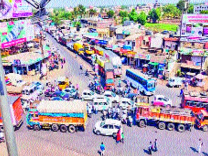 Wagholi-Shikrapur six-lane road will be approved | वाघोली-शिक्रापूर मार्ग होणार सहापदरी, २६ किलोमीटरसाठी २२२.२४ कोटी रुपये मंजूर Wagholi-Shikrapur six-lane road will be approved | वाघोली-शिक्रापूर मार्ग होणार सहापदरी, २६ किलोमीटरसाठी २२२.२४ कोटी रुपये मंजूर