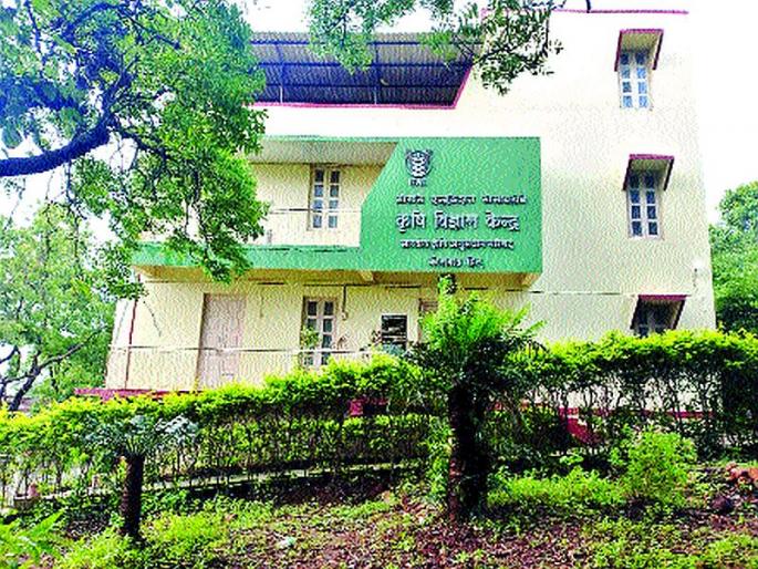 Weather-based agriculture for farmers; Activities of Agricultural Centers | शेतकऱ्यांना हवामानावर आधारित कृषीसल्ला; कृषी केंद्राचा उपक्रम Weather-based agriculture for farmers; Activities of Agricultural Centers | शेतकऱ्यांना हवामानावर आधारित कृषीसल्ला; कृषी केंद्राचा उपक्रम