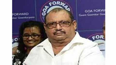 goa Forward parties vice president against minister Sardesai | गोवा फॉरवर्डमध्ये उपाध्यक्षाचे बंड, सरदेसाई यांच्यावर ट्रोजनचा लेटरबॉम्ब goa Forward parties vice president against minister Sardesai | गोवा फॉरवर्डमध्ये उपाध्यक्षाचे बंड, सरदेसाई यांच्यावर ट्रोजनचा लेटरबॉम्ब