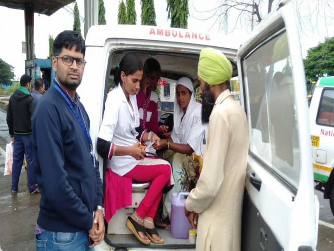 Maharashtra Floods Stress on medical system in four villages of Varna Kath due to floods | Maharashtra Floods : महापुरामुळे वारणा काठच्या चार गावातील वैद्यकीय यंत्रणेवर ताण
