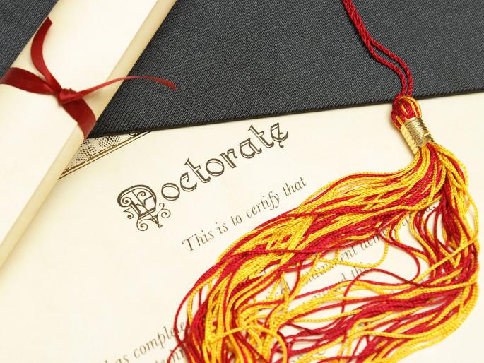 editorial on doctorates in india but lack of work on making product | डॉक्टरेट भरपूर; पण 'प्रॉडक्ट' दूर