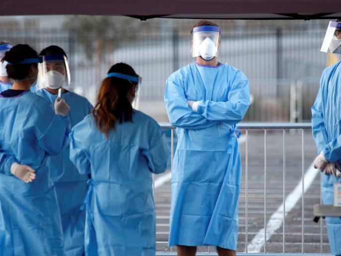 Coronavirus: Corona patient information hidden by hospital; Risk of infection | Coronavirus: कोरोना रुग्णाची माहिती रुग्णालयाने दडवली; संसर्गाचा धोका Coronavirus: Corona patient information hidden by hospital; Risk of infection | Coronavirus: कोरोना रुग्णाची माहिती रुग्णालयाने दडवली; संसर्गाचा धोका