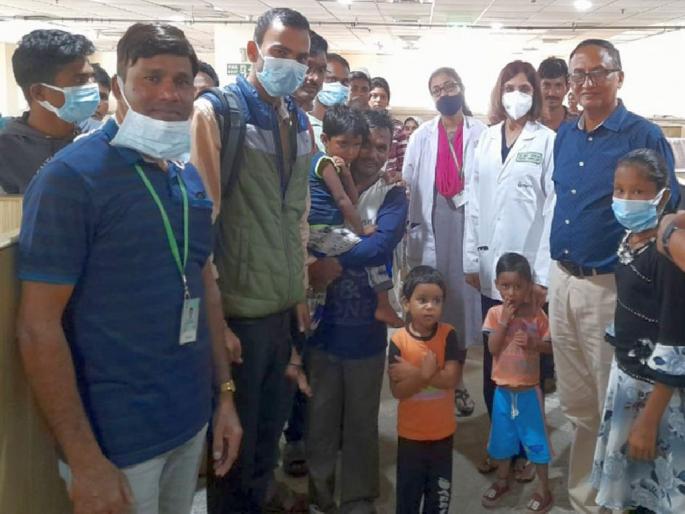 Successful heart surgery in Mumbai on 20 children from Chandrapur district | मुंबईत शस्त्रक्रिया झालेल्या ‘त्या’ २० बालकांना जीवनदान; पालकांच्या चेहऱ्यावर फुलले हास्य Successful heart surgery in Mumbai on 20 children from Chandrapur district | मुंबईत शस्त्रक्रिया झालेल्या ‘त्या’ २० बालकांना जीवनदान; पालकांच्या चेहऱ्यावर फुलले हास्य