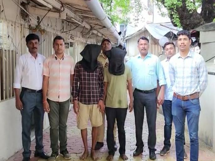 Two robbers arrested before robbery; 3 persons absconding, incident at Borvali in Mumbai | दरोडा टाकण्यापूर्वी दोन दरोडेखोरांना अटक; ३ जण फरार, मुंबईतील बोरवली येथील घटना Two robbers arrested before robbery; 3 persons absconding, incident at Borvali in Mumbai | दरोडा टाकण्यापूर्वी दोन दरोडेखोरांना अटक; ३ जण फरार, मुंबईतील बोरवली येथील घटना