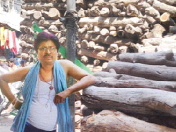 up election 2022 king of the cemetery says modiji ne di hame pehchan padma shri to those who set fire to cheetahs | UP Election 2022: स्मशानाचा राजा म्हणतो, ‘मोदीजी ने दी हमे पहचान’; चितांना अग्नी देणाऱ्यांना ‘पद्मश्री’ up election 2022 king of the cemetery says modiji ne di hame pehchan padma shri to those who set fire to cheetahs | UP Election 2022: स्मशानाचा राजा म्हणतो, ‘मोदीजी ने दी हमे पहचान’; चितांना अग्नी देणाऱ्यांना ‘पद्मश्री’