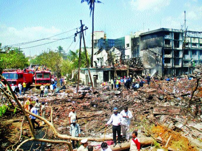 Three tons of properzill chloride stocks | प्रोपार्जिल क्लोराइडचा तीन टन साठा