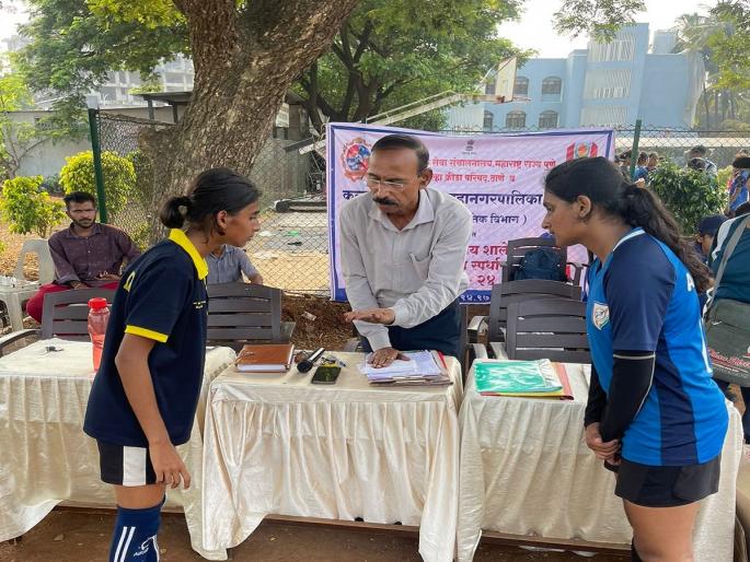 288 players participated in district level football tournament | जिल्हास्तरीय फुटबॉल स्पर्धेत २८८ खेळाडूंचा सहभाग 288 players participated in district level football tournament | जिल्हास्तरीय फुटबॉल स्पर्धेत २८८ खेळाडूंचा सहभाग