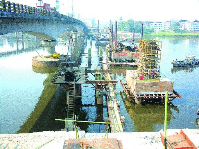 Will traffic on Durgadi bridge be smooth?; May 3 deadline for three lanes | दुर्गाडी पुलावरील कोंडी फुटणार?; तीन लेनसाठी मे २०२०ची डेडलाइन
