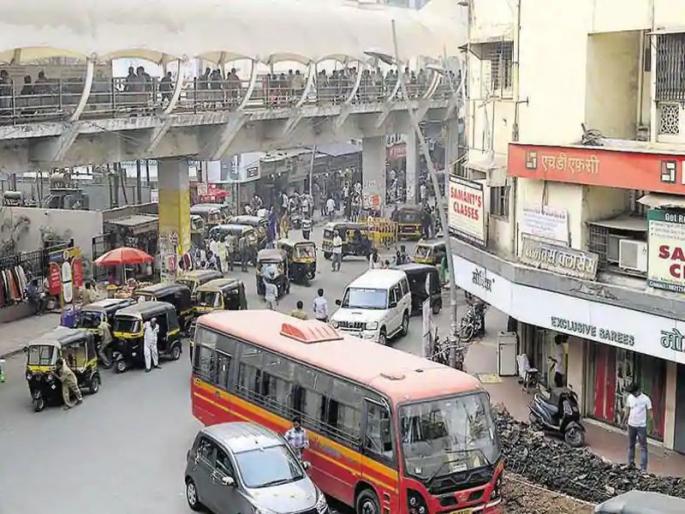 parking problems become critical in dombivali after towing van contract not gets re approval | डोंबिवलीत सर्रास कुठेही पार्किंग; टोर्इंग व्हॅनचं कंत्राट पुर्नमंजुरीच्या प्रतीक्षेत parking problems become critical in dombivali after towing van contract not gets re approval | डोंबिवलीत सर्रास कुठेही पार्किंग; टोर्इंग व्हॅनचं कंत्राट पुर्नमंजुरीच्या प्रतीक्षेत