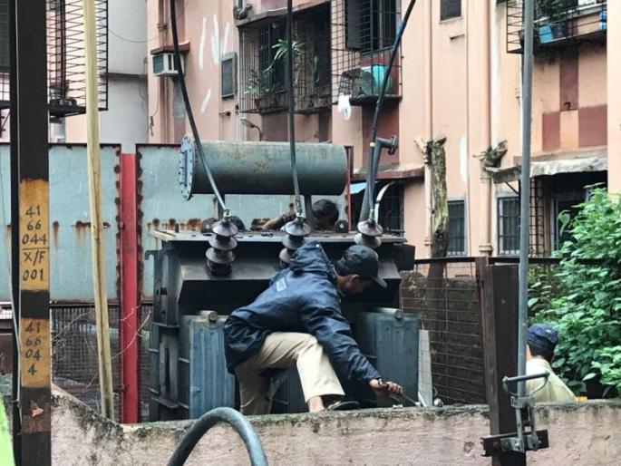 complaints against mahavitaran in Dombivli | महावितरणाच्या दुर्लक्षामुळे आमच्या घरात अंधार - स्थानिकांचा आरोप