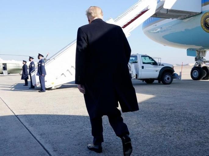 'Donald Trump's term ends, he resigns'; employee post on america's govt website | 'डोनाल्ड ट्रम्प यांचा कार्यकाळ संपला, राजीनामा दिला'; परराष्ट्र मंत्रालयामुळे उडाली खळबळ 'Donald Trump's term ends, he resigns'; employee post on america's govt website | 'डोनाल्ड ट्रम्प यांचा कार्यकाळ संपला, राजीनामा दिला'; परराष्ट्र मंत्रालयामुळे उडाली खळबळ