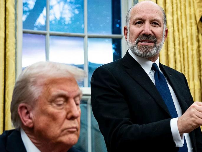 India should stop buying weapons from Russia; After Trump, now US ministers are talking | भारताने रशियाकडून शस्त्रास्त्र खरेदी बंद करावी; ट्रम्पनंतर आता अमेरिकेचे मंत्री बरळले