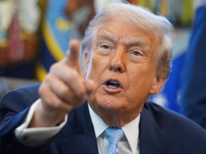 'Can't even make a simple chip, what use are American citizens?', Donald Trump got angry, advised to learn from Taiwan | ‘साधी एक चिपही बनवता येत नाही, अमेरिकन नागरिक काय कामाचे?’, डोनाल्ड ट्रम्प संतापले, ‘या’ देशाकडून शिकण्याचा दिला सल्ला 