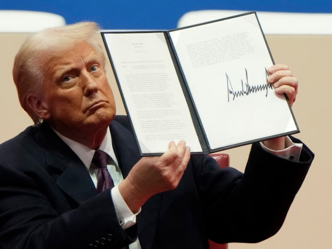 US withdrawal from the World Health Organization is a wake-up call for public health | लेख: उंदीर झाले म्हणून घरच पेटवून देण्याचा अविचार US withdrawal from the World Health Organization is a wake-up call for public health | लेख: उंदीर झाले म्हणून घरच पेटवून देण्याचा अविचार