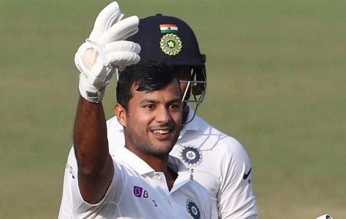 Mayank Aggarwal may take on the big lottery after the double hundred | द्विशतकानंतर मयांक अगरवालला लागू शकते मोठी लॉटरी