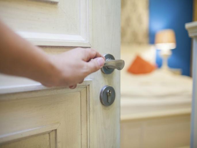 The air in the closed room is more deadly! The shocking information of the Aoh | बंद खोलीतील हवा अधिक घातक! एओएचची धक्कादायक माहिती 