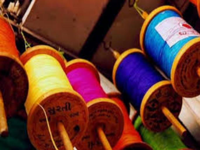 Two-wheeler man injured by cut throat due to manza; Incidents in Dapodi | धक्कादायक! मांजाने गळा कापल्याने दुचाकीस्वार जखमी; दापोडीतील घटना Two-wheeler man injured by cut throat due to manza; Incidents in Dapodi | धक्कादायक! मांजाने गळा कापल्याने दुचाकीस्वार जखमी; दापोडीतील घटना