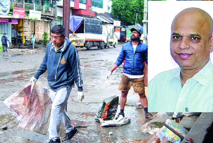 Due to the alertness of the collectors, there is no inflammation of the flood | जिल्हाधिकाऱ्यांच्या सतर्कतेमुळे महापुराची दाहकता नाही Due to the alertness of the collectors, there is no inflammation of the flood | जिल्हाधिकाऱ्यांच्या सतर्कतेमुळे महापुराची दाहकता नाही