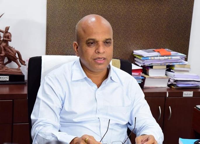 Don't be intimidated by Corona: Be careful: Daulat Desai: Alert order to the health system | corona virus-कोरोनाला घाबरू नका, काळजी घ्या : दौलत देसाई Don't be intimidated by Corona: Be careful: Daulat Desai: Alert order to the health system | corona virus-कोरोनाला घाबरू नका, काळजी घ्या : दौलत देसाई