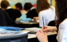 The 'she' of the nutrition diet stopped the beetles | पोषण आहाराची ‘ती’ बीले थांबविली The 'she' of the nutrition diet stopped the beetles | पोषण आहाराची ‘ती’ बीले थांबविली