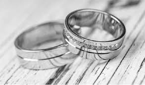 Silver rose by Rs 800 again | चांदी पुन्हा ८०० रुपयांनी वधारली Silver rose by Rs 800 again | चांदी पुन्हा ८०० रुपयांनी वधारली