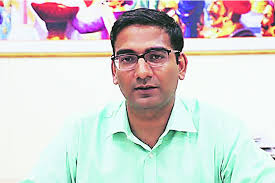 Plasma should be donated to people who have recovered from covid disease | कोविड आजारातून बरे झालेल्या व्यक्तींना प्लाझ्मा दान करावे Plasma should be donated to people who have recovered from covid disease | कोविड आजारातून बरे झालेल्या व्यक्तींना प्लाझ्मा दान करावे