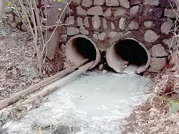 Chemical wastewater treatment plant dust | रासायनिक सांडपाणी प्रक्रिया केंद्र धूळखात Chemical wastewater treatment plant dust | रासायनिक सांडपाणी प्रक्रिया केंद्र धूळखात