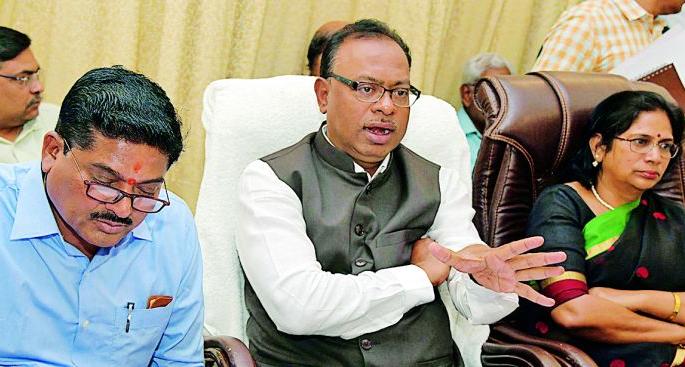 Nagpur's annual district plan now stands at 776.87 crores | नागपूरची जिल्हा वार्षिक योजना आता ७७६ .८७ कोटींची Nagpur's annual district plan now stands at 776.87 crores | नागपूरची जिल्हा वार्षिक योजना आता ७७६ .८७ कोटींची