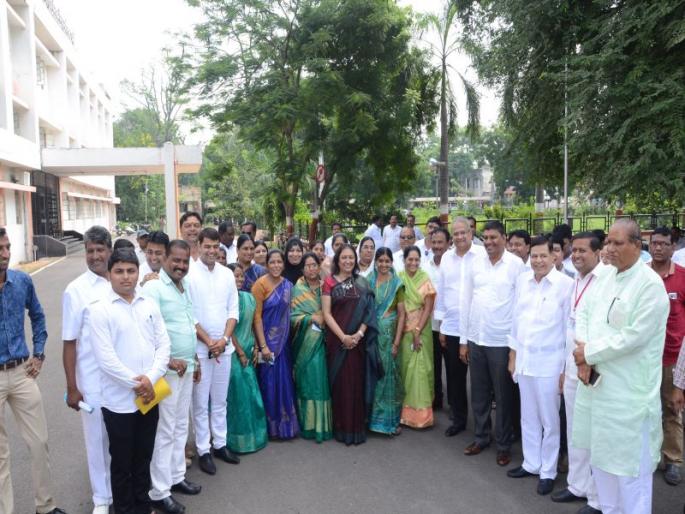 91 percent polling for 8 seats of DPDC | डीपीडीसीच्या आठ जागांसाठी ९७ टक्के मतदान 91 percent polling for 8 seats of DPDC | डीपीडीसीच्या आठ जागांसाठी ९७ टक्के मतदान