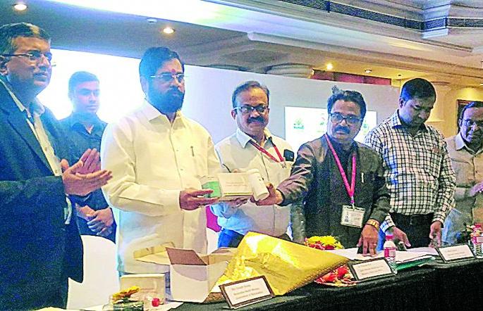 Targeting of philariasis diseases end by 2020: Health Minister Shinde | २०२० पर्यंत हत्तीरोग दुरीकरणाचे लक्ष्य : आरोग्य मंत्री शिंदे Targeting of philariasis diseases end by 2020: Health Minister Shinde | २०२० पर्यंत हत्तीरोग दुरीकरणाचे लक्ष्य : आरोग्य मंत्री शिंदे