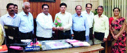 Lal Bahadur Shastri College of Satara | साताऱ्यातील लाल बहाद्दूर शास्त्री महाविद्यालयाचा देशपातळीवर ‘गौरव’ Lal Bahadur Shastri College of Satara | साताऱ्यातील लाल बहाद्दूर शास्त्री महाविद्यालयाचा देशपातळीवर ‘गौरव’