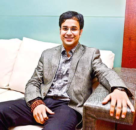 There is a difference between man eater tiger and his accidental attack! | नरभक्षक वाघ आणि त्यानं केलेला अपघाती हल्ला यात फरक असतो!