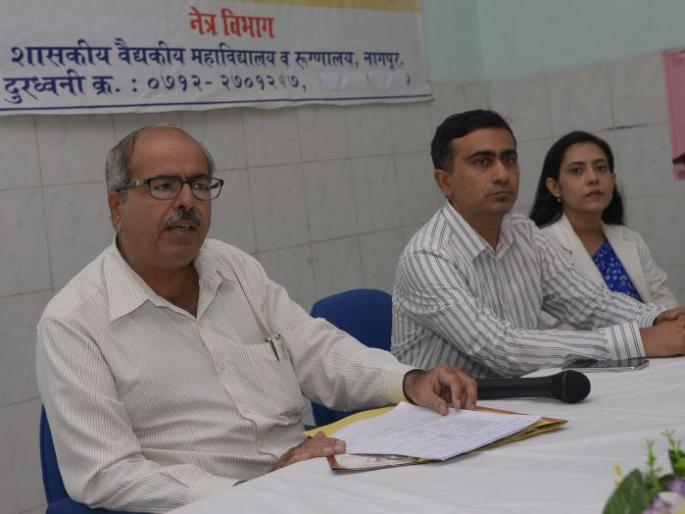 Every year, 40,000 people suffer from eyeball Blindness: Information by Ashok Madan | दरवर्षी ४० हजार लोकांना बुबूळामुळे येते अंधत्व : अशोक मदान यांची माहिती Every year, 40,000 people suffer from eyeball Blindness: Information by Ashok Madan | दरवर्षी ४० हजार लोकांना बुबूळामुळे येते अंधत्व : अशोक मदान यांची माहिती