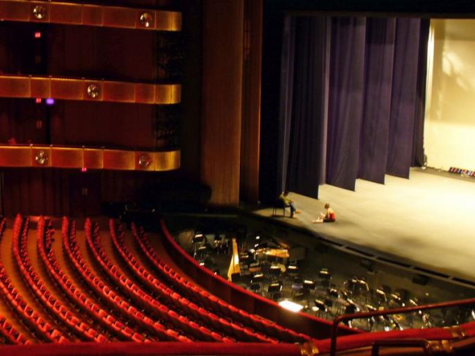 drama training organisations and classes in pune | पुण्यातील या नाट्यसंस्था घडवताहेत उद्याचे कलाकार drama training organisations and classes in pune | पुण्यातील या नाट्यसंस्था घडवताहेत उद्याचे कलाकार