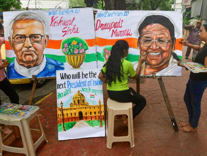 nda draupadi murmu in strong position 99 percent turnout for president election 2022 counting of votes to be held on thursday | राष्ट्रपतिपदासाठी ९९% मतदान; एनडीएच्या द्रौपदी मुर्मू यांचे पारडे जड, गुरुवारी होणार मतमोजणी nda draupadi murmu in strong position 99 percent turnout for president election 2022 counting of votes to be held on thursday | राष्ट्रपतिपदासाठी ९९% मतदान; एनडीएच्या द्रौपदी मुर्मू यांचे पारडे जड, गुरुवारी होणार मतमोजणी