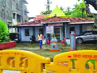 The first hearing was held on Monday | पहिल्या श्रावणी सोमवारी भाविक दर्शनाला मुकले The first hearing was held on Monday | पहिल्या श्रावणी सोमवारी भाविक दर्शनाला मुकले