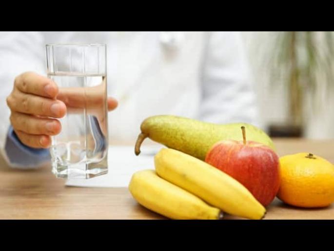 Do not drink water after eating these fruits | कोणती फळं खाल्ल्यानंतर चुकूनही पिऊ नये पाणी? असं करणं पडू शकतं महागात Do not drink water after eating these fruits | कोणती फळं खाल्ल्यानंतर चुकूनही पिऊ नये पाणी? असं करणं पडू शकतं महागात