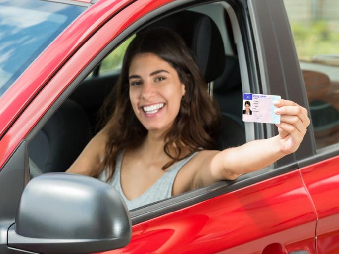 Facilitating the service of obtaining a driving license; Printing will also be done on holidays | ड्रायव्हिंग लायसन्स मिळण्याची सेवा सुरळीत; सुटीच्या दिवशीही होणार छपाई Facilitating the service of obtaining a driving license; Printing will also be done on holidays | ड्रायव्हिंग लायसन्स मिळण्याची सेवा सुरळीत; सुटीच्या दिवशीही होणार छपाई