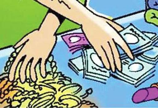 Robbery worth Rs 2 crore 33 lakh near Shegaon (Tal. Jat) | शेगाव (ता. जत) जवळ २ कोटी ३३ लाख रुपयांचा दरोडा Robbery worth Rs 2 crore 33 lakh near Shegaon (Tal. Jat) | शेगाव (ता. जत) जवळ २ कोटी ३३ लाख रुपयांचा दरोडा