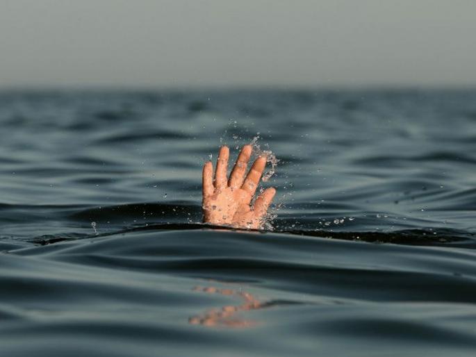 A 3-year-old boy drowned in a water tank in Ulhasnagar | उल्हासनगरात ३ वर्षाचा मुलाचा पाण्याच्या टाकीत बुडून मृत्यू A 3-year-old boy drowned in a water tank in Ulhasnagar | उल्हासनगरात ३ वर्षाचा मुलाचा पाण्याच्या टाकीत बुडून मृत्यू