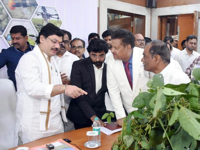 Use drones to inspect damaged crops; Directed by Dhananjay Munde | ड्रोनचा वापर नुकसानग्रस्त पिकांच्या पाहणीसाठी करा; धनंजय मुंडे यांचे निर्देश Use drones to inspect damaged crops; Directed by Dhananjay Munde | ड्रोनचा वापर नुकसानग्रस्त पिकांच्या पाहणीसाठी करा; धनंजय मुंडे यांचे निर्देश