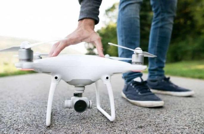 If you are going to use a drone without permission for wedding shooting, beware! | लग्नाच्या शूटिंगसाठी विनापरवानगी ड्रोन वापरणार असाल तर सावधान! If you are going to use a drone without permission for wedding shooting, beware! | लग्नाच्या शूटिंगसाठी विनापरवानगी ड्रोन वापरणार असाल तर सावधान!