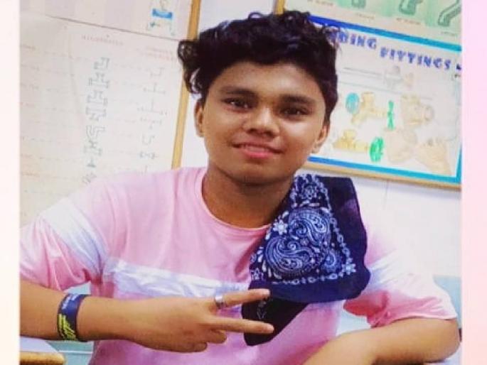 A 16-year-old boy drowned in a lake in Divya | दिव्यातील तलावात १६ वर्षाचा मुलगा बुडाला, शोधण्यासाठी शर्थीचे प्रयत्न सुरु A 16-year-old boy drowned in a lake in Divya | दिव्यातील तलावात १६ वर्षाचा मुलगा बुडाला, शोधण्यासाठी शर्थीचे प्रयत्न सुरु