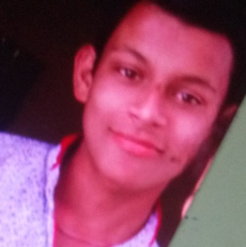 Went to water and drowned in river: 16-year-old boy drowned to death | पाण्याला गेला अन् नदीत बुडाला : १६ वर्षीय मुलाचा बुडून मृत्यू Went to water and drowned in river: 16-year-old boy drowned to death | पाण्याला गेला अन् नदीत बुडाला : १६ वर्षीय मुलाचा बुडून मृत्यू