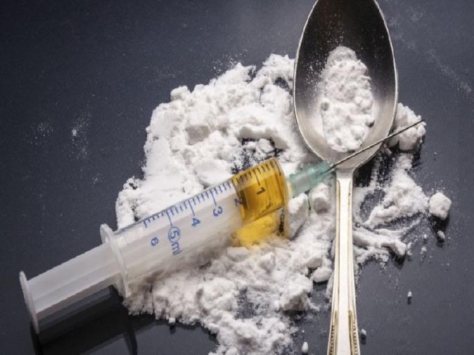Tony arrested on suspicion of supplying drugs to a rave party | रेव्ह पार्टीला ड्रग्स पुरविल्याचा संशय असलेला टोनी अटकेत Tony arrested on suspicion of supplying drugs to a rave party | रेव्ह पार्टीला ड्रग्स पुरविल्याचा संशय असलेला टोनी अटकेत