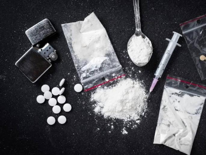 75 kg of ganja, 4,800 codeine bottles seized; NCB raid in Ulhasnagar, six arrested | ७५ किलो गांजा, ४,८०० कोडीन बॉटल्स जप्त, उल्हासनगरमध्ये एनसीबीचा छापा, सहा अटकेत 75 kg of ganja, 4,800 codeine bottles seized; NCB raid in Ulhasnagar, six arrested | ७५ किलो गांजा, ४,८०० कोडीन बॉटल्स जप्त, उल्हासनगरमध्ये एनसीबीचा छापा, सहा अटकेत