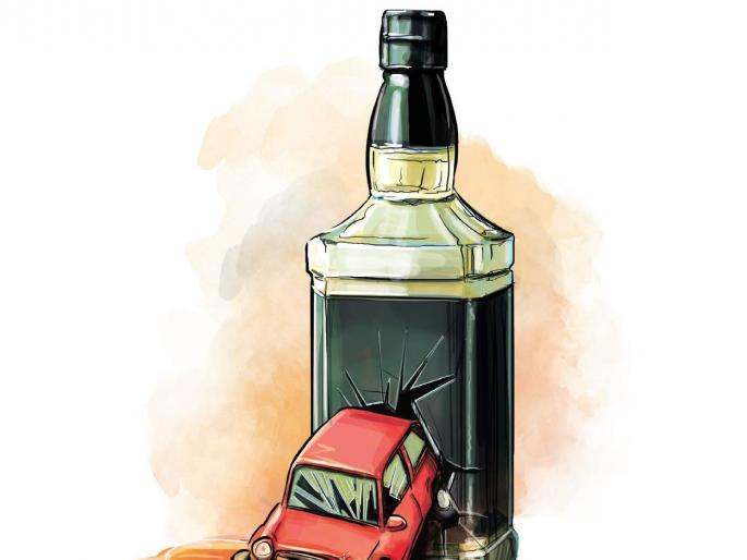 Driving under the influence of alcohol | अपघातग्रस्त कारचालकावर गुन्हा, नशेत भरधाव कार चालवून केले होते जखमी Driving under the influence of alcohol | अपघातग्रस्त कारचालकावर गुन्हा, नशेत भरधाव कार चालवून केले होते जखमी